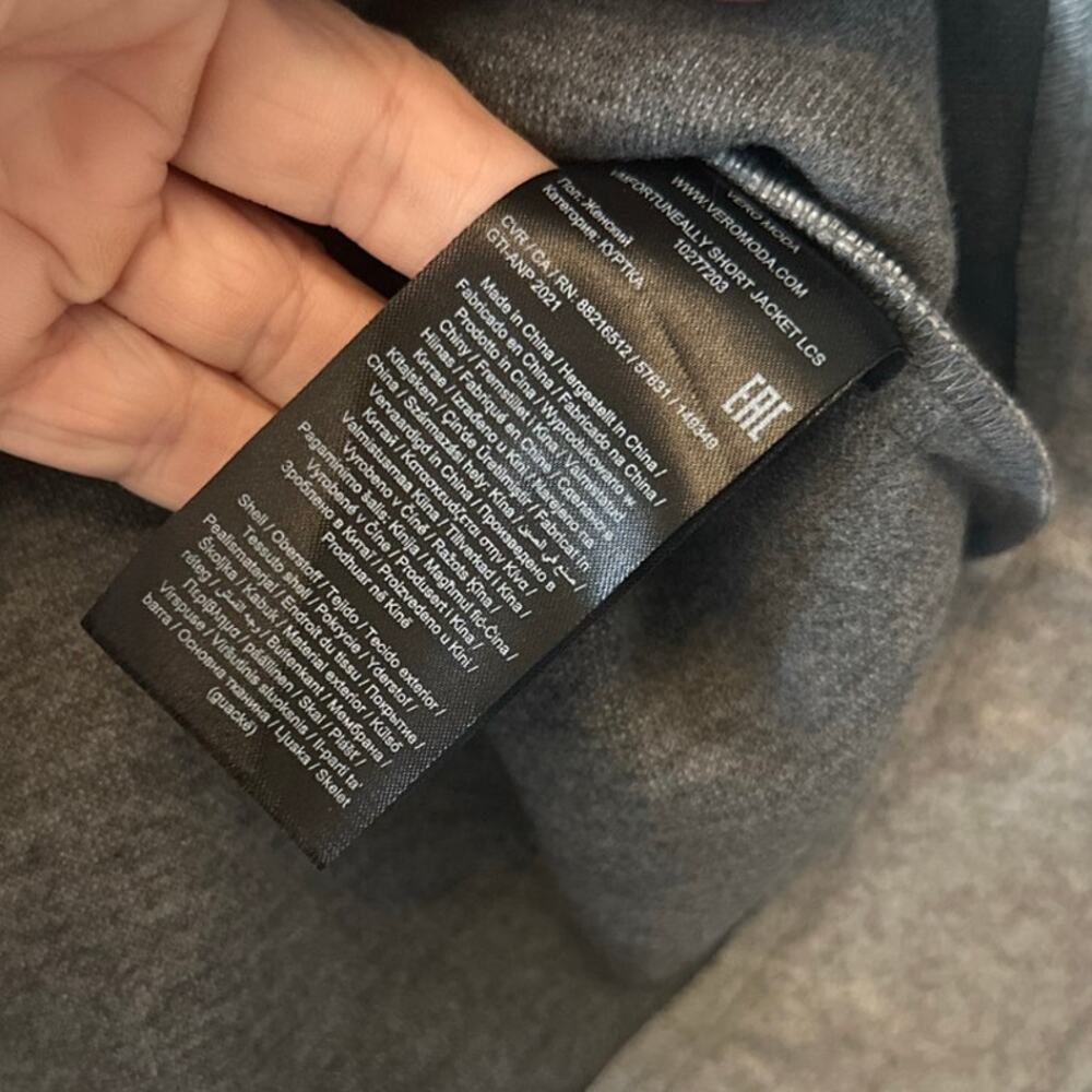 Vero Moda Boxy Button Front Jacket Gray Short Mot… - image 5